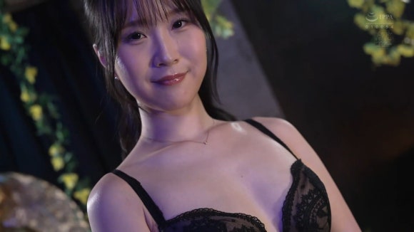 사쿠마 레미 [MEYD-967] 금지된 쾌락에 빠진 주부의 숨막히는 일탈