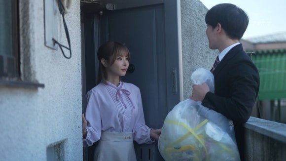 모모노기 카나 [IPZZ-574] 아내의 은밀한 이중생활, 충격적 과거!