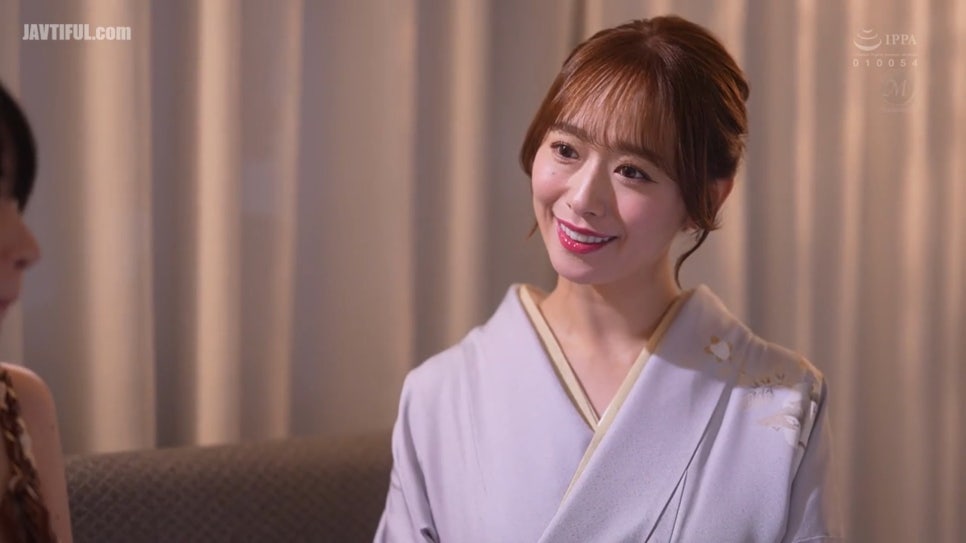시라이시 마리나 [JUR-638] 절망 속 유부녀의 파멸