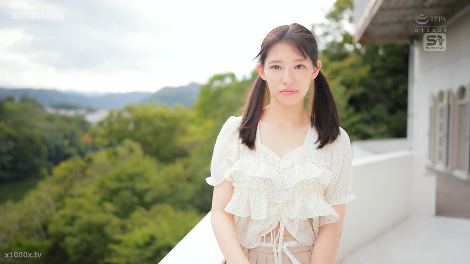 하야사카 카논 [SNOS-130] 순수 소녀의 I컵 파격 데뷔