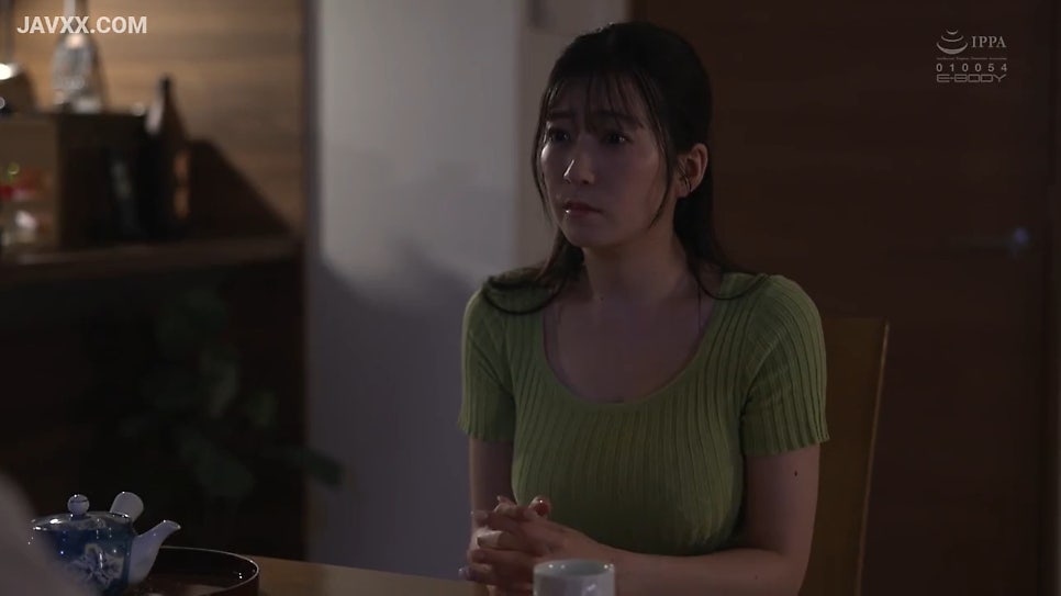 카시와기 후미카 [EBWH-322] 100cm 미드 유리창 굴욕