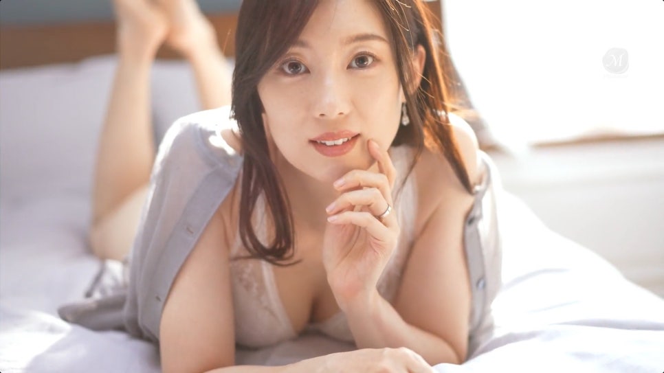 오노 린카 [JUQ-631] 유부녀의 금지된 쾌락