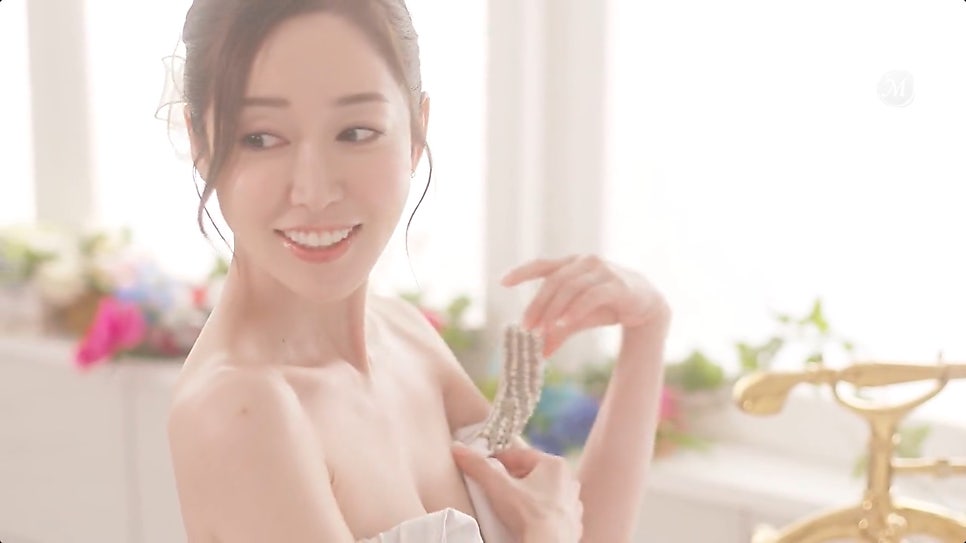시노다 유 [JUQ-505] 상사의 아내가 소프 아가씨? 금단의 유혹!