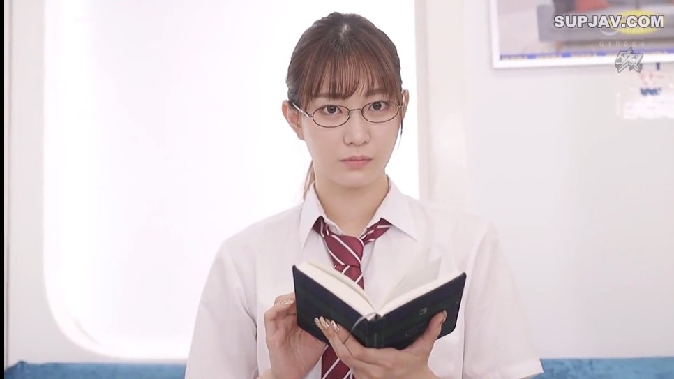 미타니 아카리 [DASS-319] 우아한 학생회장의 은밀한 이중생활