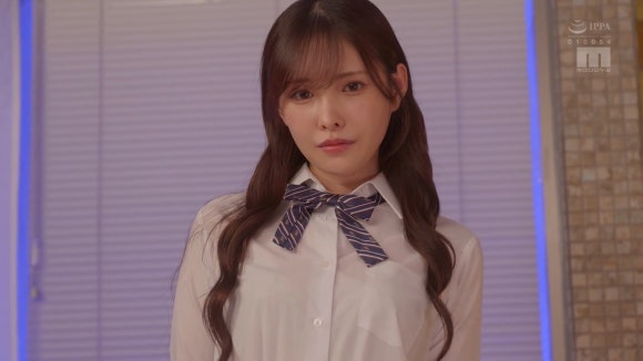 아라타 아리나 [MIDA-154] 전설의 학교 여신을 출장으로 부르다!