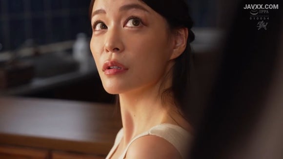 타치바나 메리 [DASS-843] 아내 친구와 클럽에서 시작된 금단의 유혹