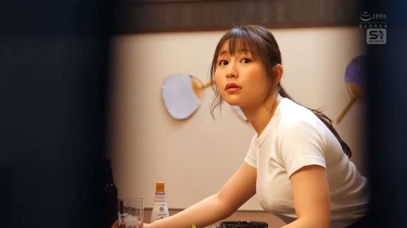 미나미사와 우미카 [SONE-780] 유부남 점장을 유혹한 여대생의 발칙한 막차 포기 작전