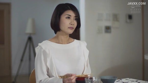 오시카와 유리 [ADN-759] 빚더미에 앉은 남자의 구원자, 옛집에 살던 그녀